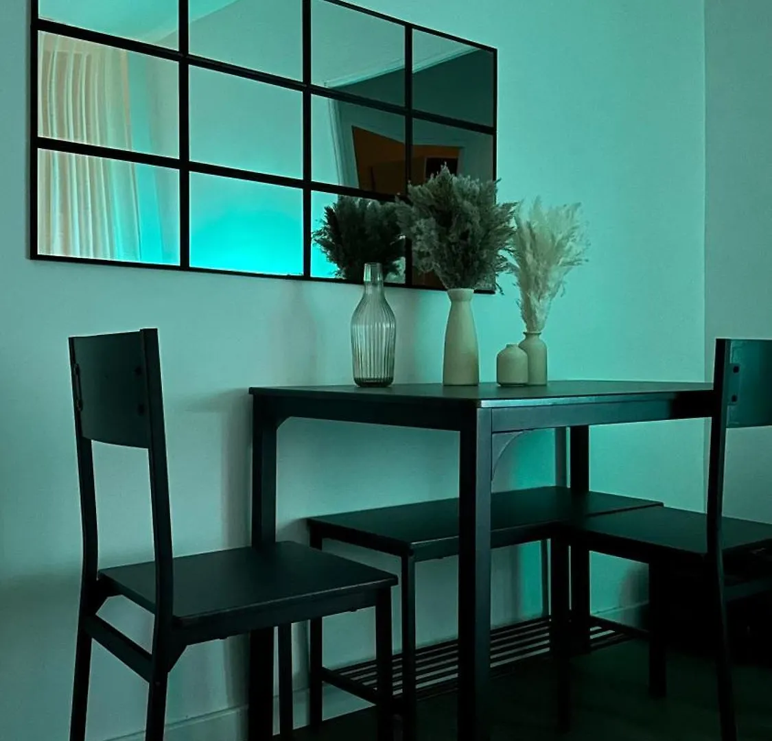 Joliette Urban Escape Apartment Marseille